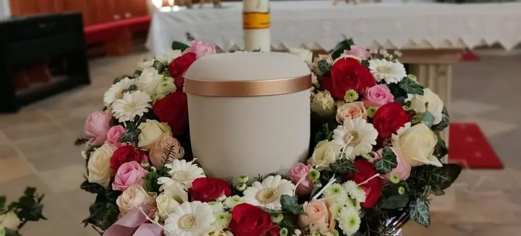 What Is a Cremation Viewing? A Guide to the Witnessing Procedure