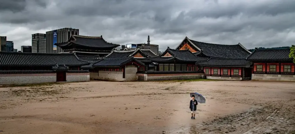 Bad Weather and Funeral Plans: Managing Practical Concerns and Rain Superstitions